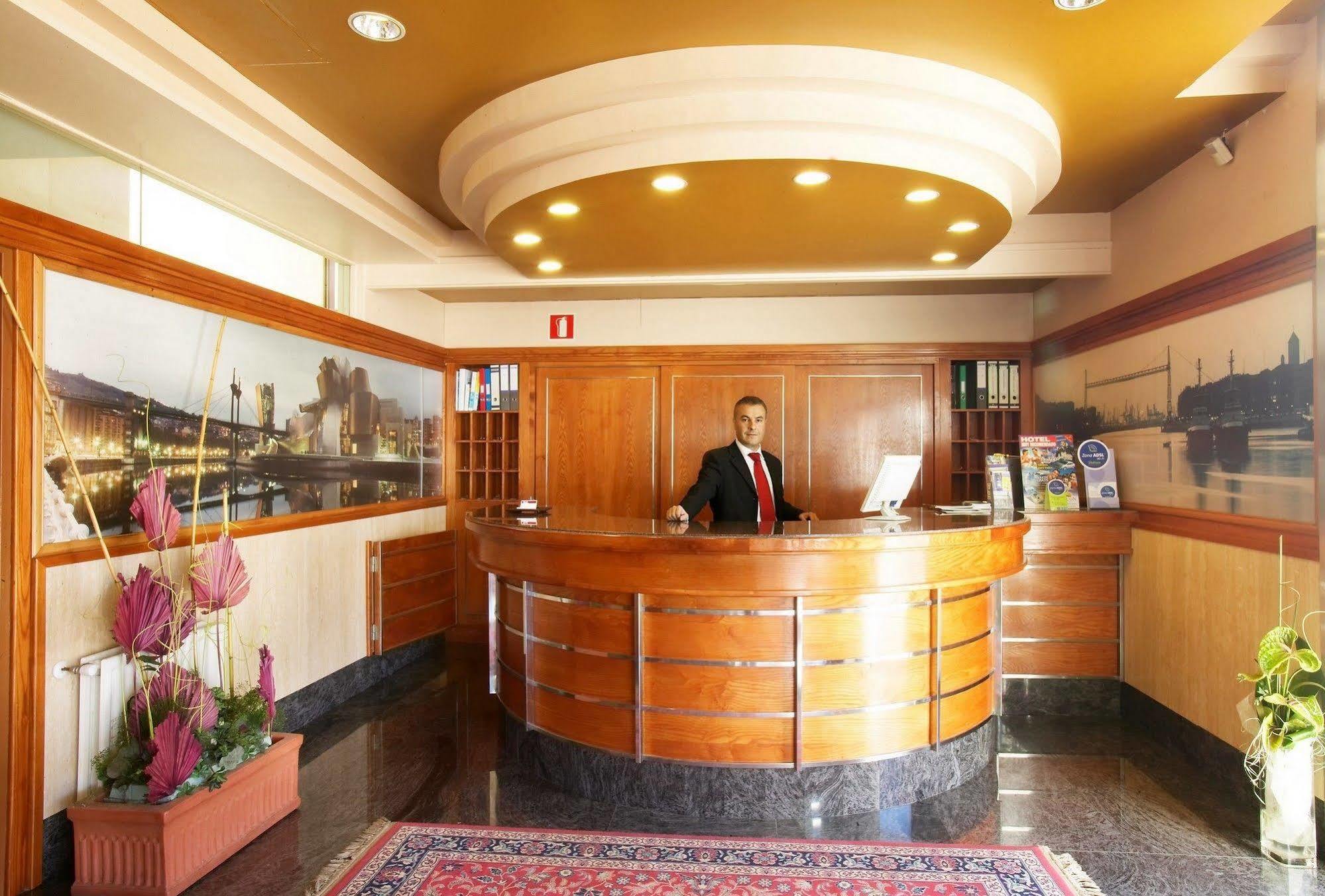 Hospedium Hotel Blu Loiu Exterior foto